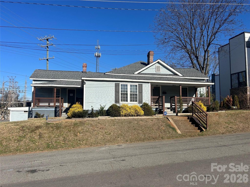 401 Charles Avenue
