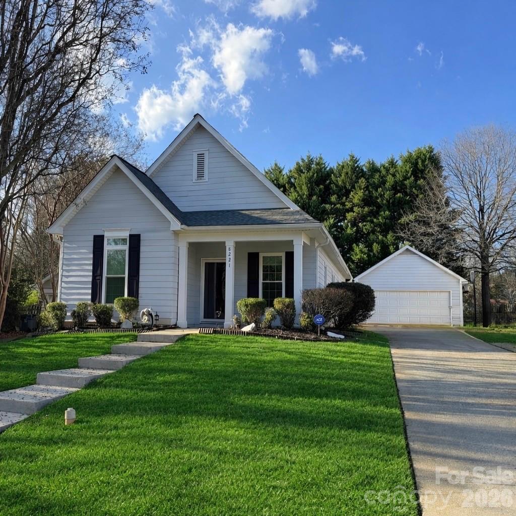 8221 Ballymore Court