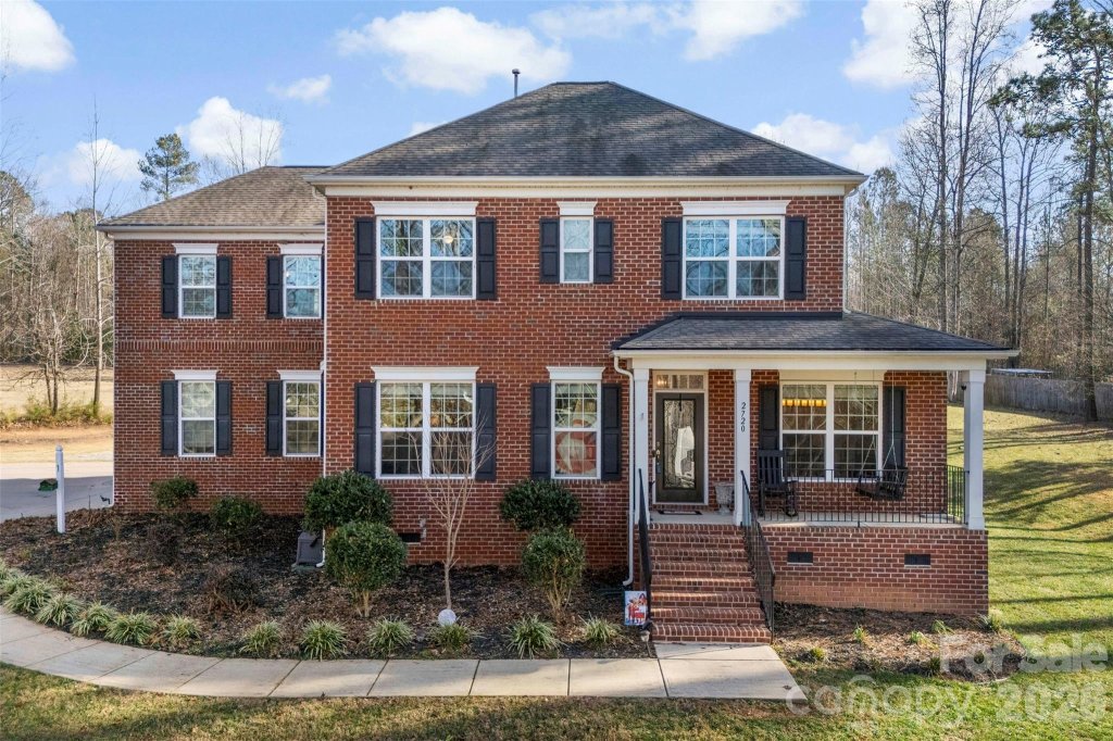 2720 Lakefront Drive