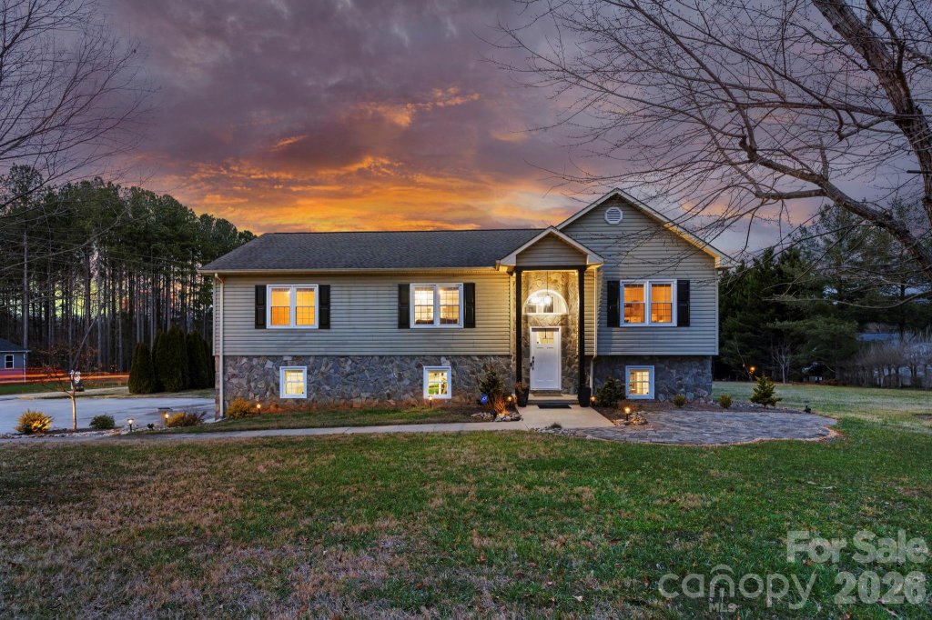 5750 Ellenwood Road