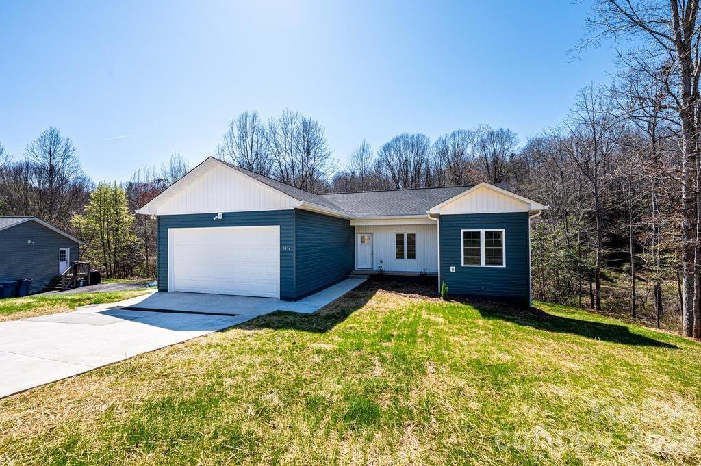 Western Ridge, Hickory community