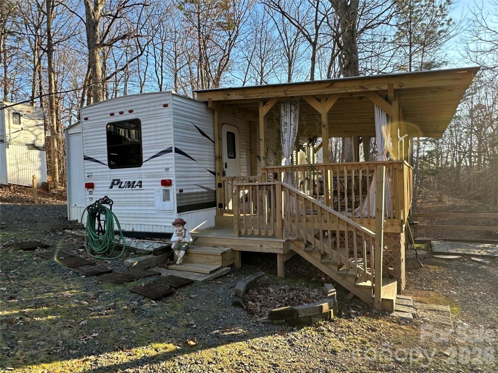 121 Sparrow Lane