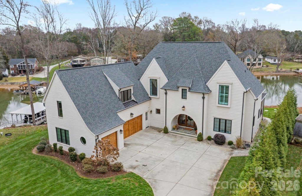 166 Hazelton Loop