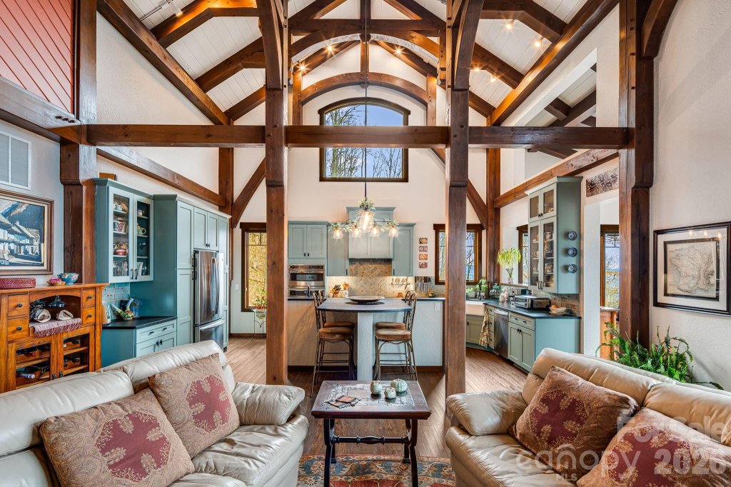 Cane Creek Ridge, Sylva community