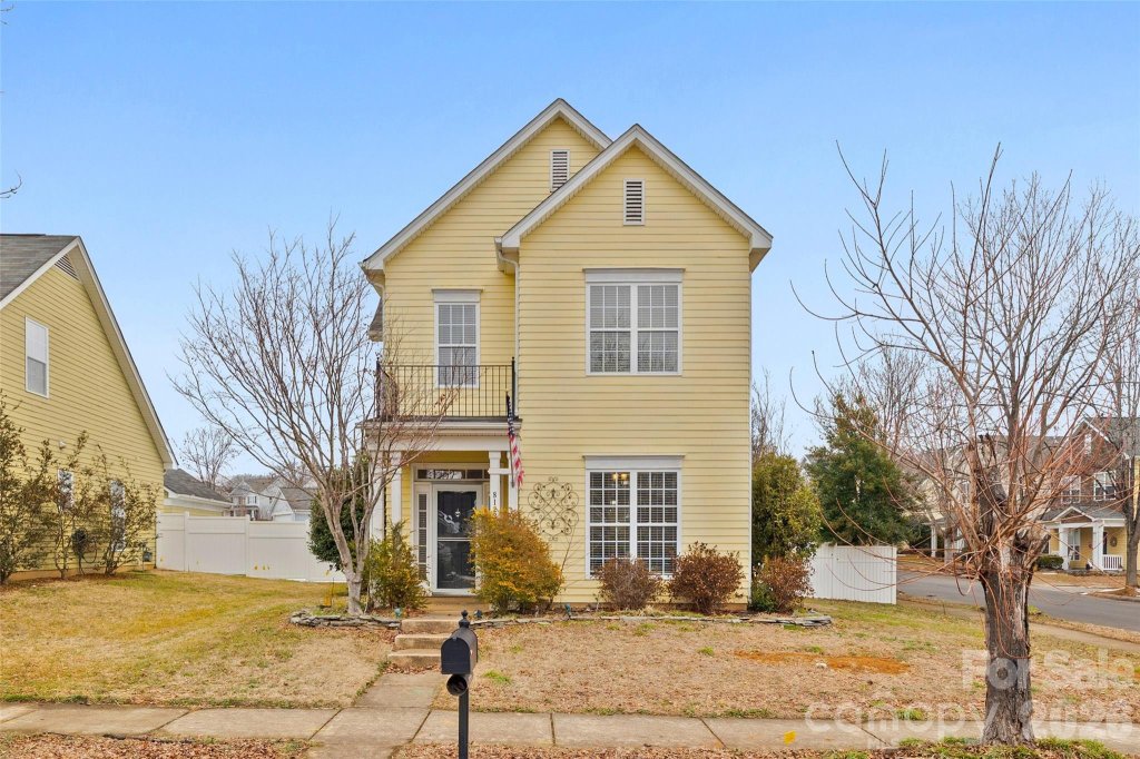 8123 Bud Henderson Road