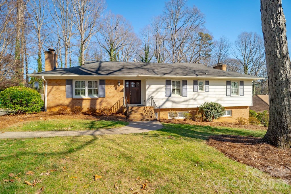 121 Glen Oaks Road