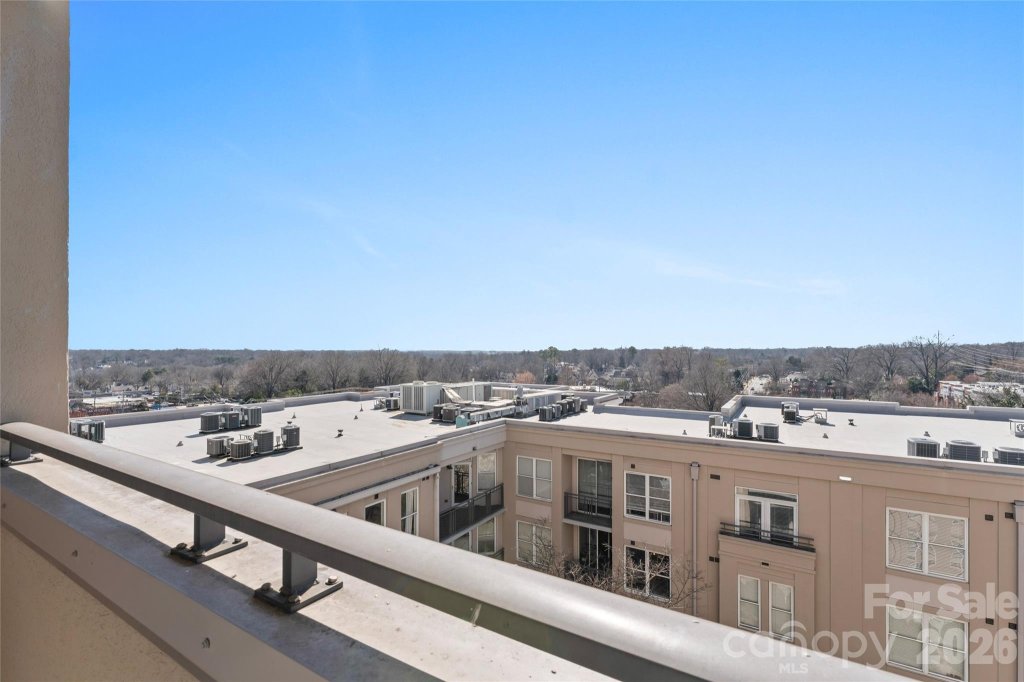 1315 East Condominium, Charlotte community