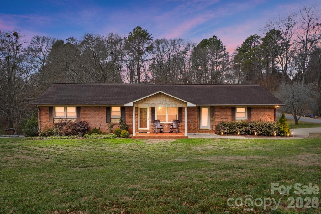 3228 Springfield Drive