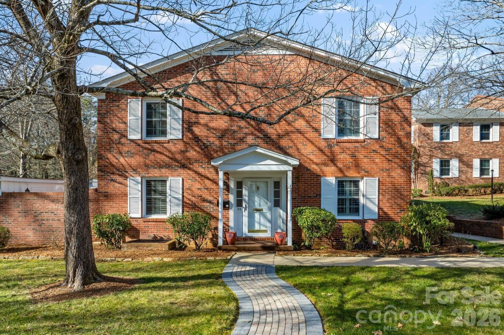 Kensington Court, Hendersonville community