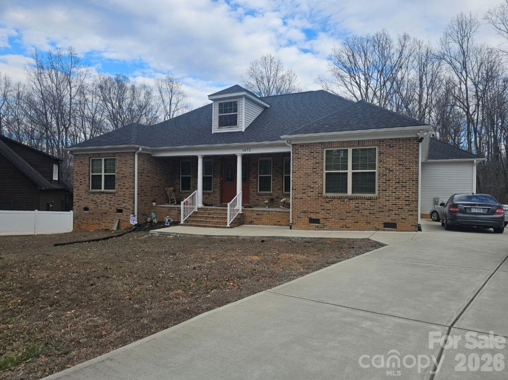 Shady Oaks, Iron Station community