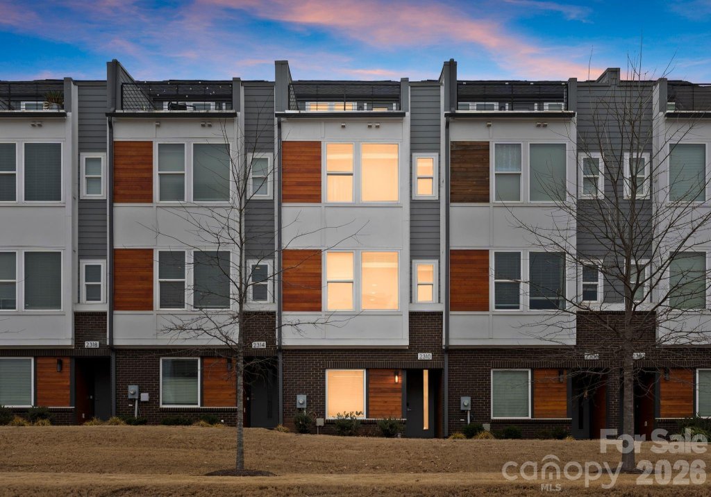 Bryant Park, Charlotte community