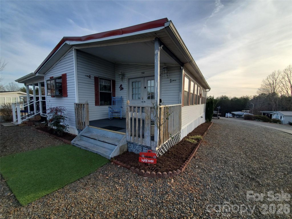 101 N Cardinal Drive