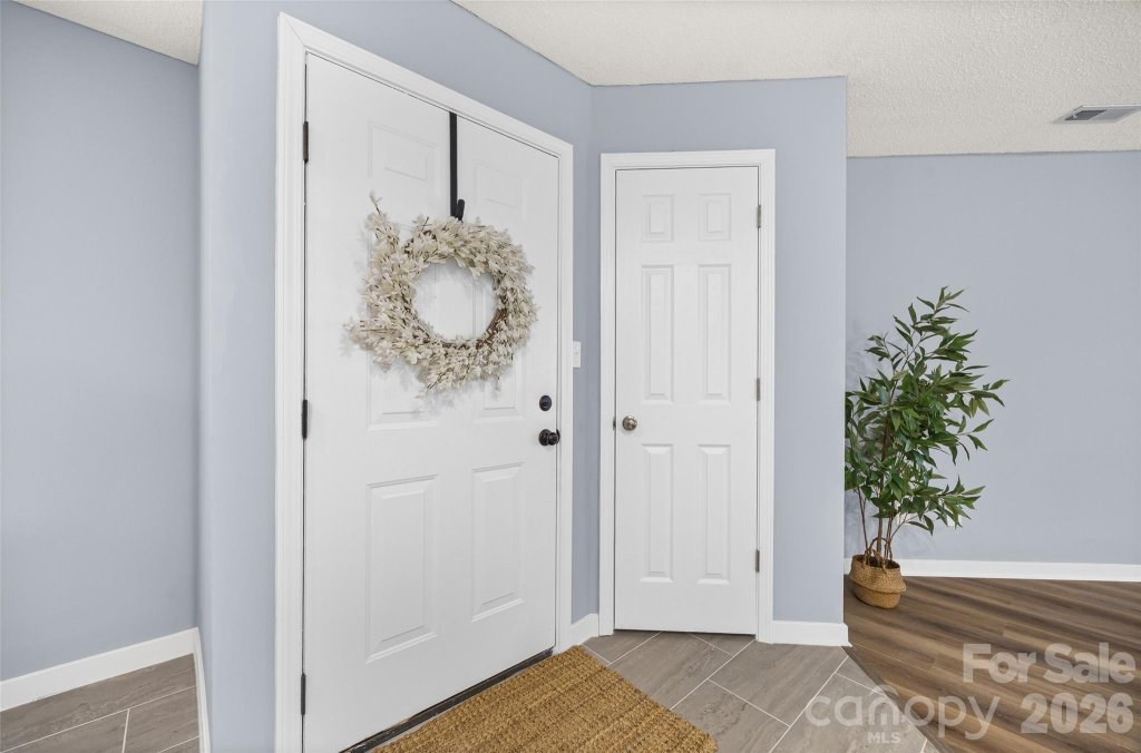 Hamiltons Bay, Clover community