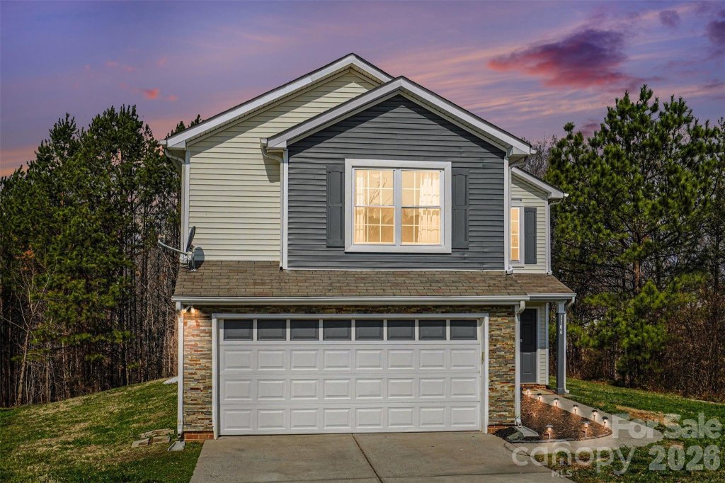 1106 Vine Cliff Lane