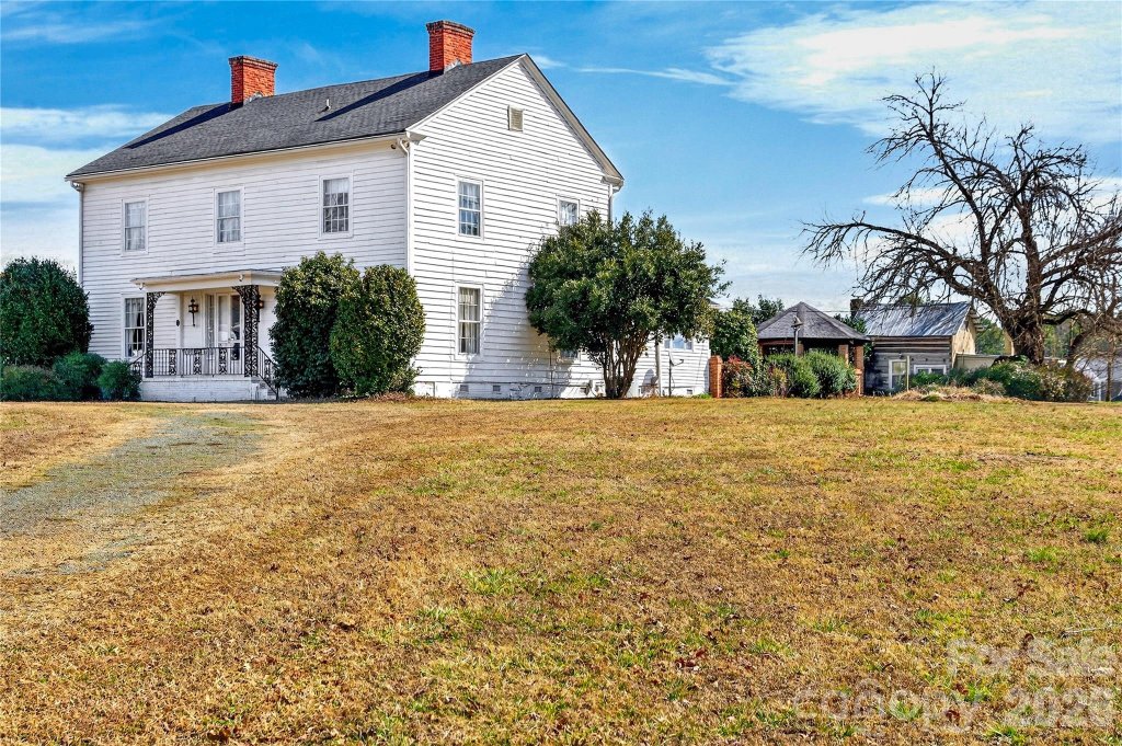 Edgewood Preserve, Huntersville community