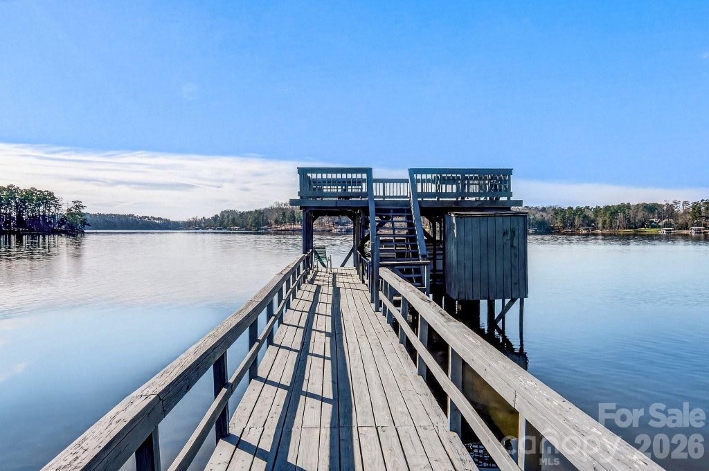 254 N Shoreline Drive