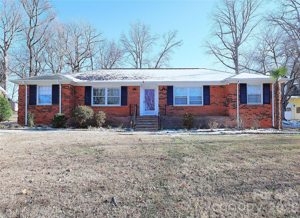 6625 Old Post Road