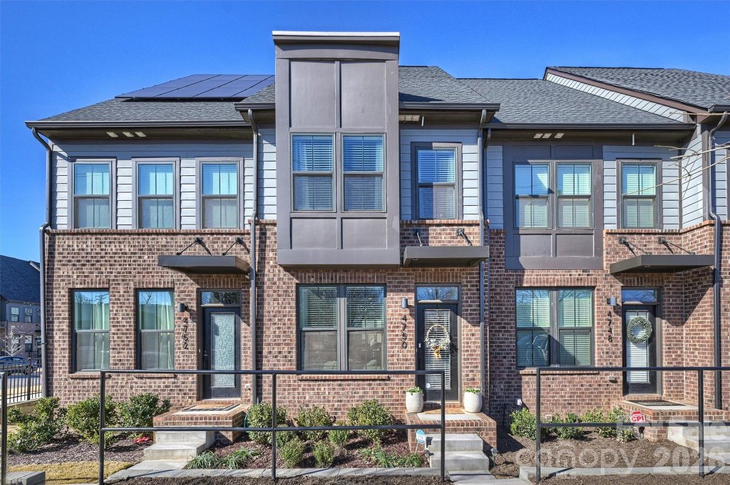 4750 Chastain Avenue