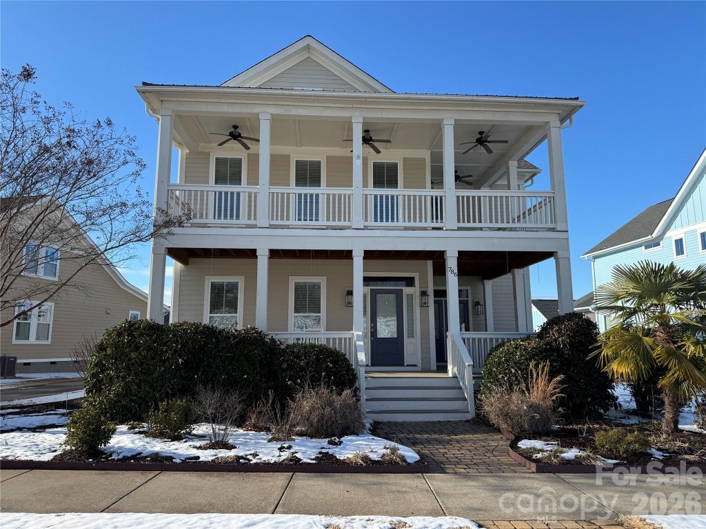 786 Bluff Loop Road