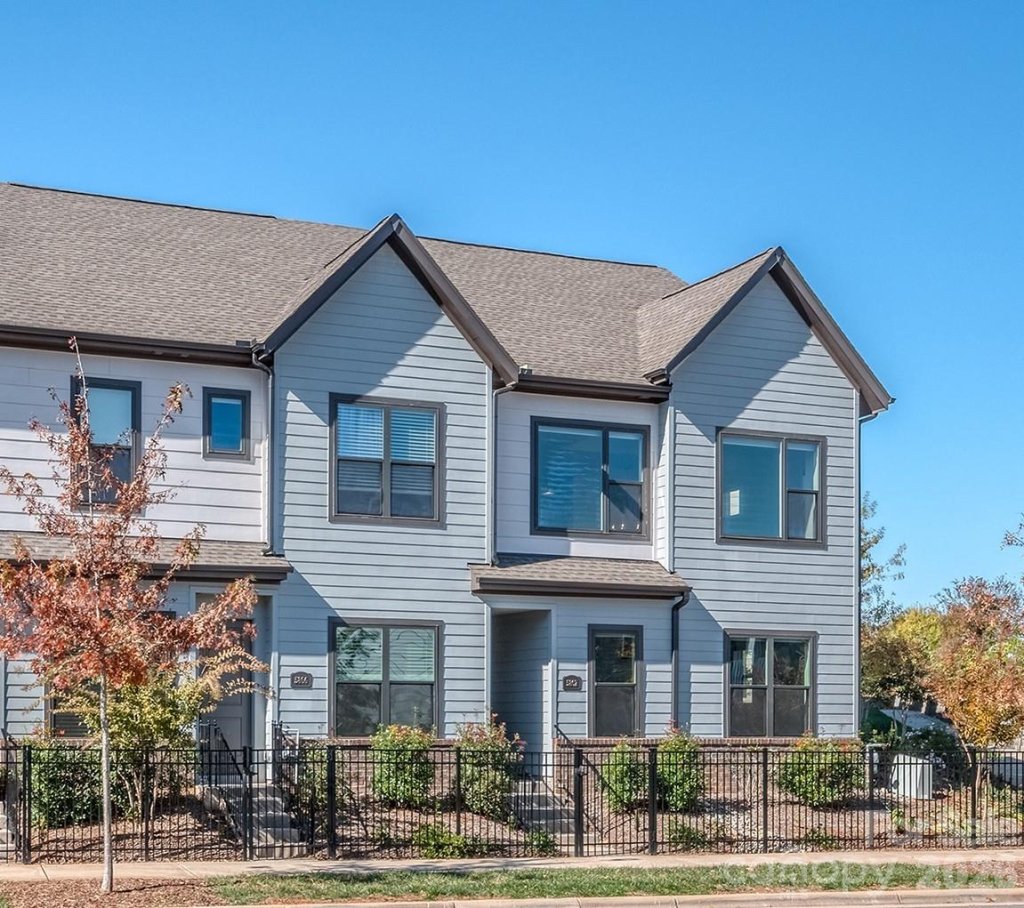 5862 Ardrey Kell Road