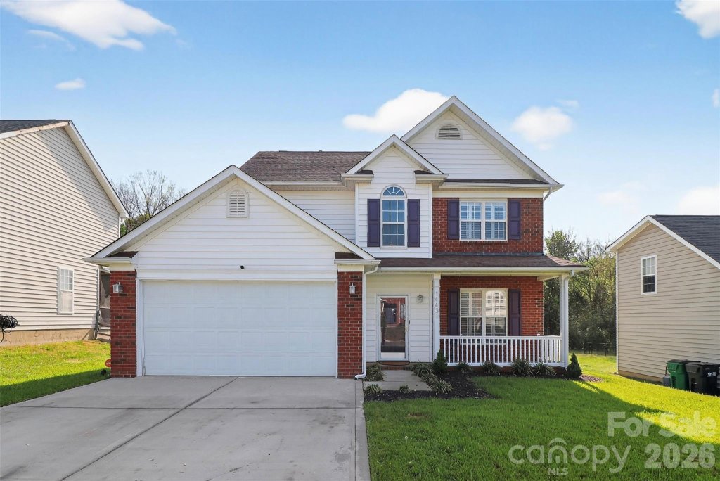 Tealbriar, Charlotte community