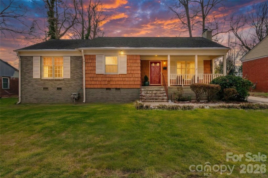 3728 Stonehaven Drive