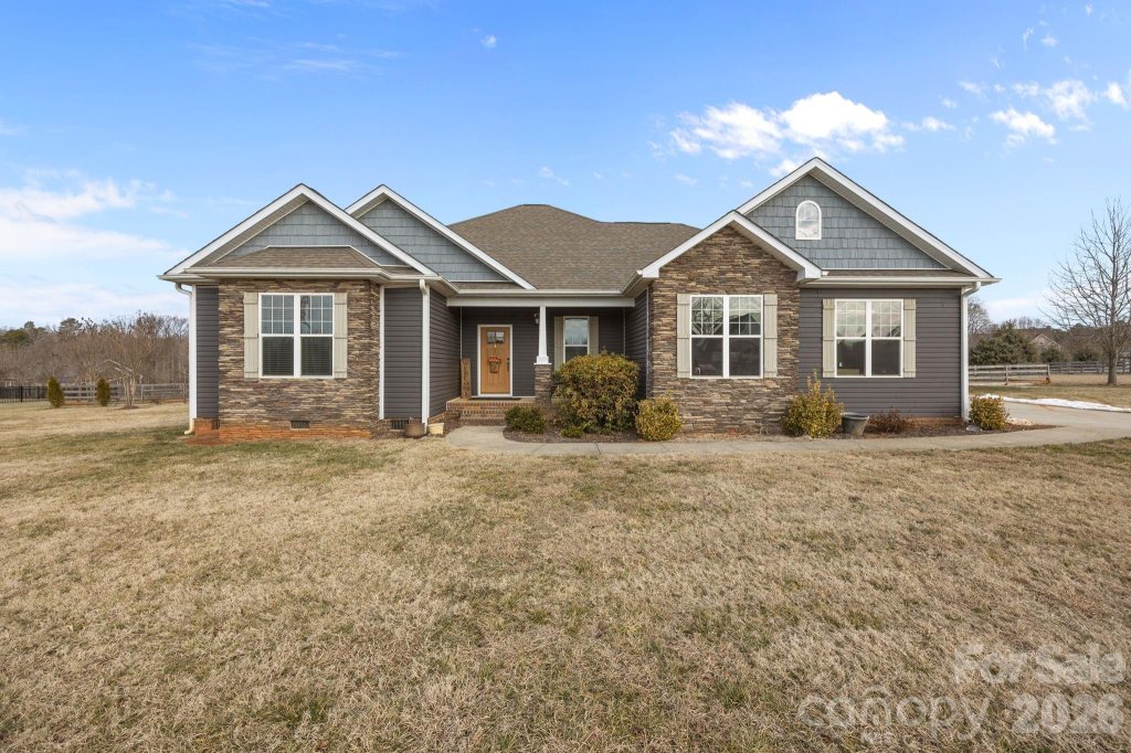 1589 Paddock Circle