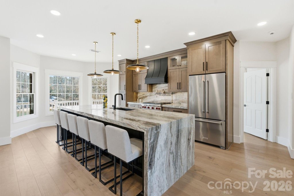 Lake Norman Bonanza, Mooresville community