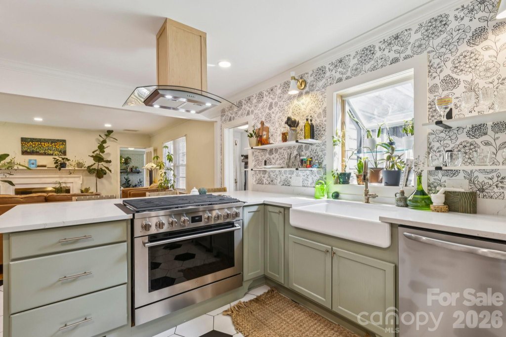 Hunter Acres, Charlotte community