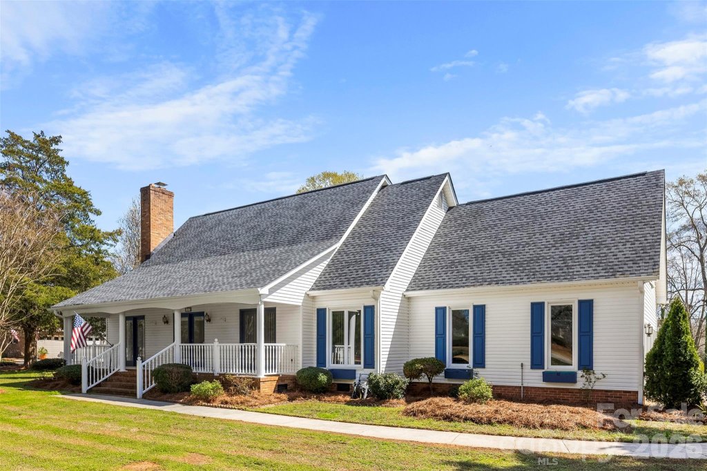 1347 Meadow Lakes Road