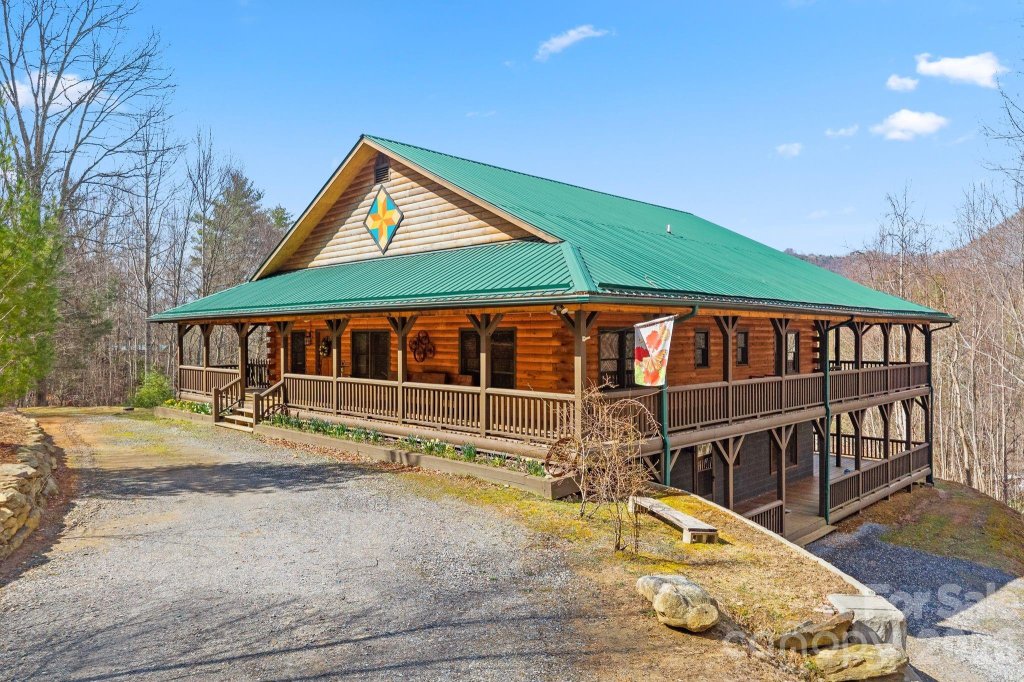 Hidden Valley, Clyde community