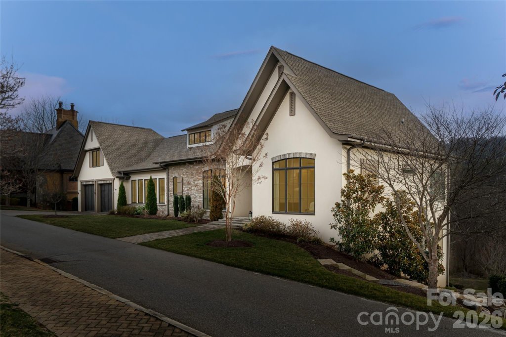 22 Snap Dragon Court