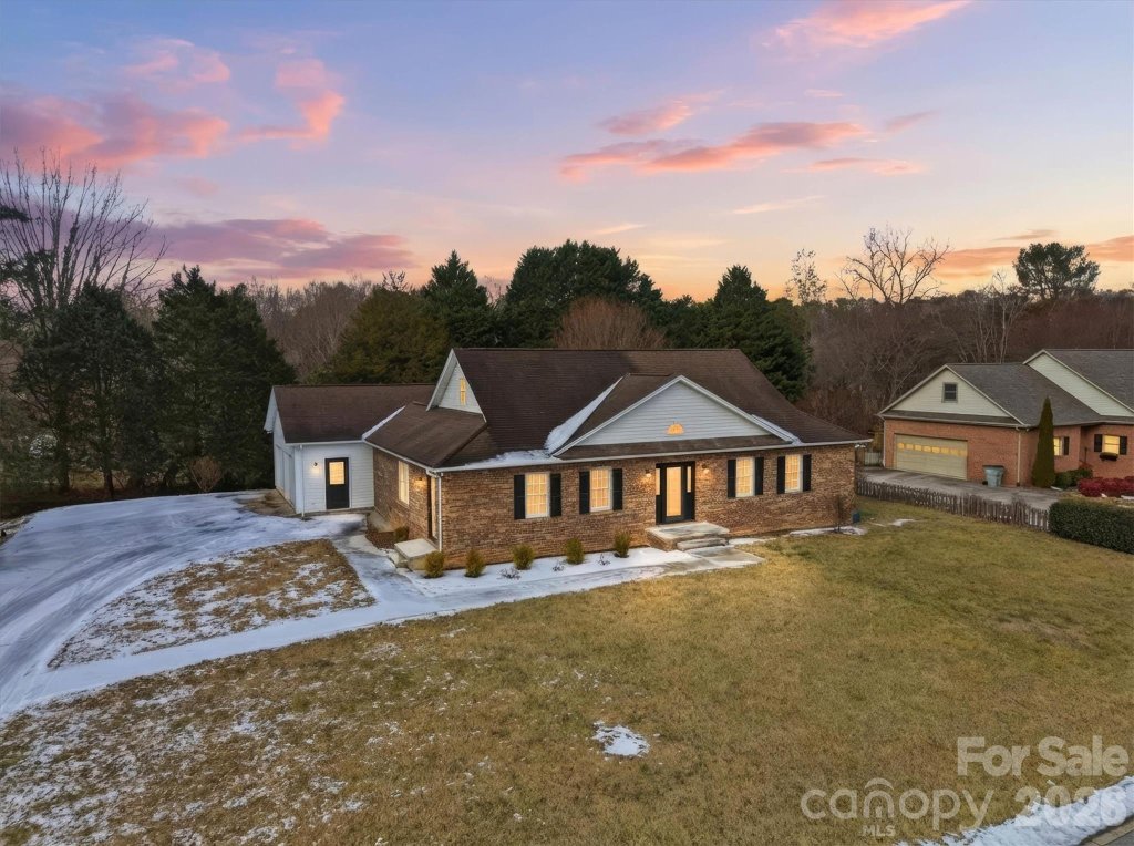 915 Barrington Drive