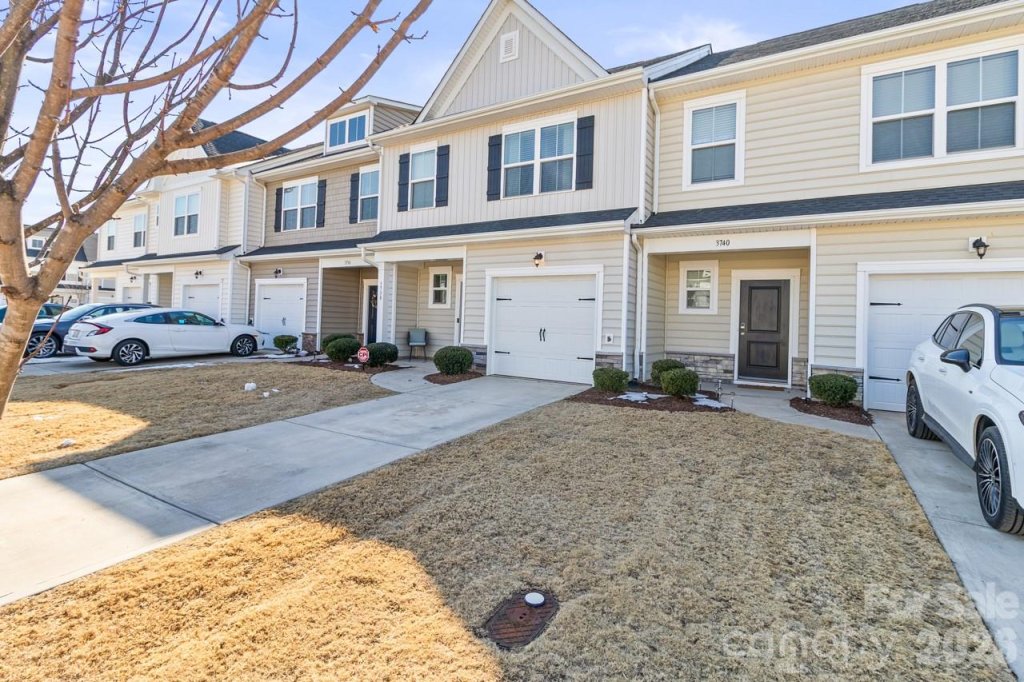 The Towns At Sherrills Ford, Terrell community