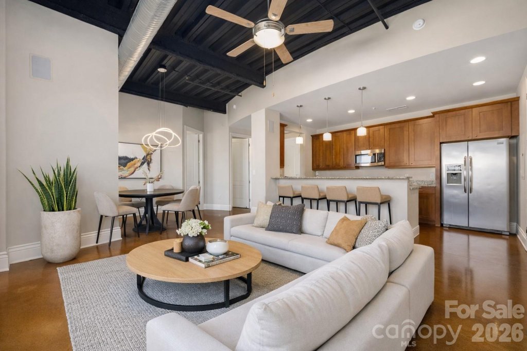 2338 Yadkin Avenue 407