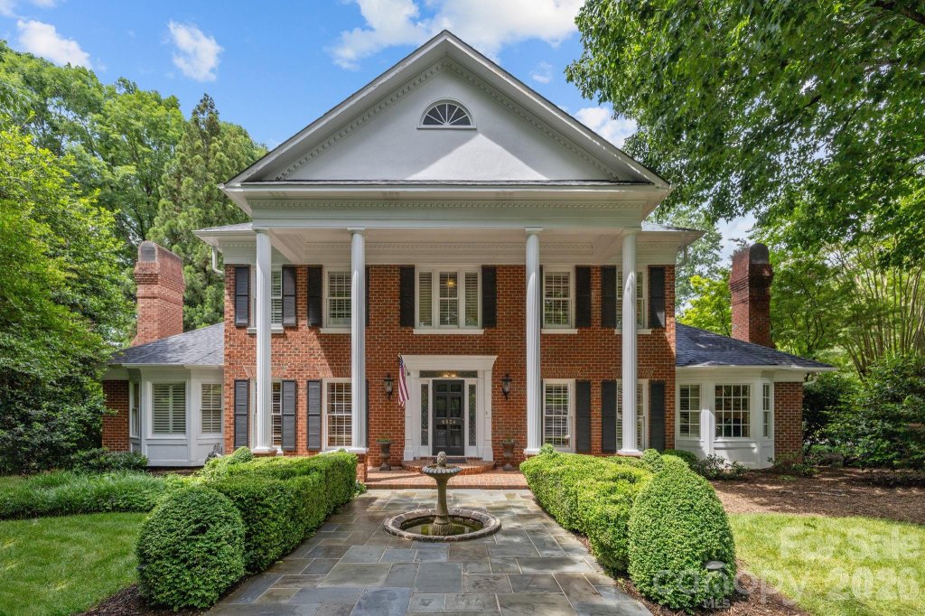 Quail Hollow, Charlotte community