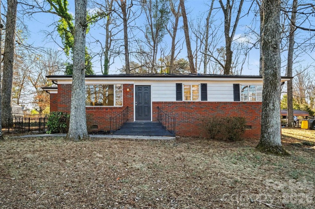 1407 Sherwood Drive
