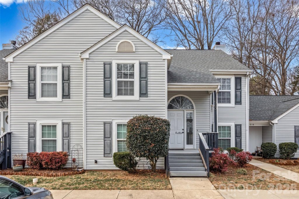 Hunt Club Villas, Rock Hill community