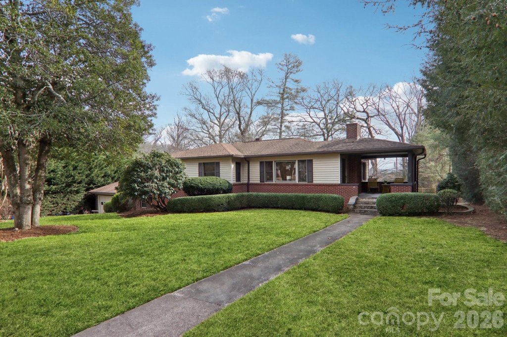 Oak Forest, Asheville community