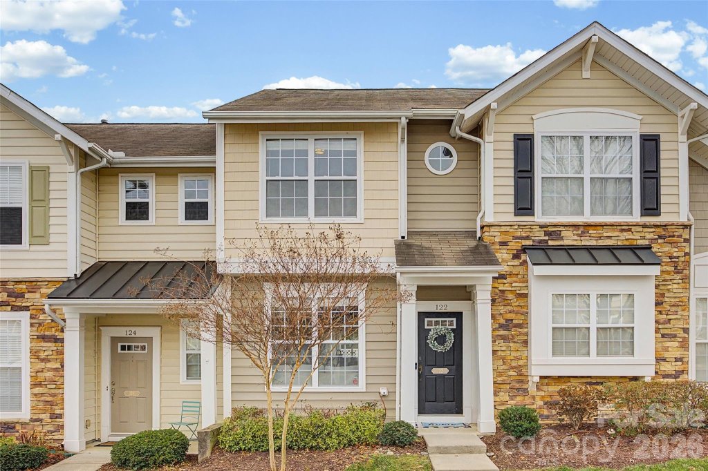 122 Chimney Rock Lane