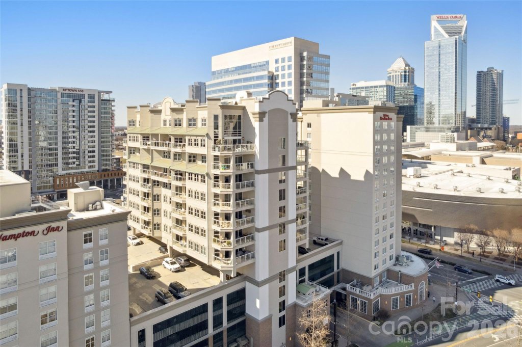 The Madison, Charlotte community