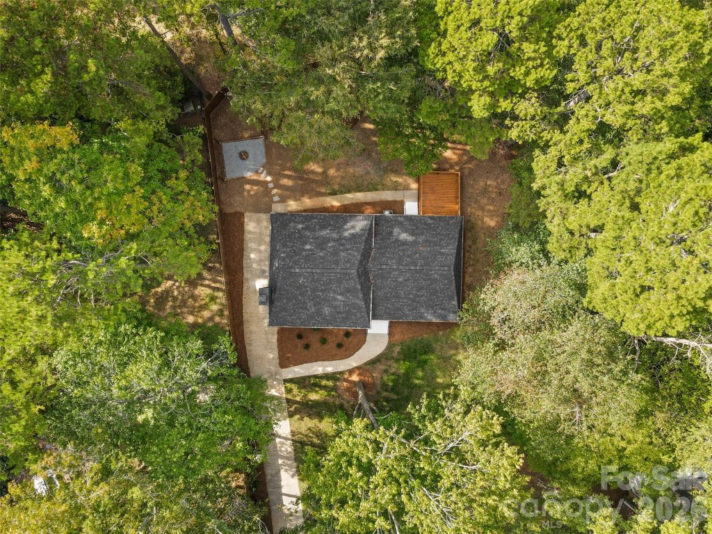 509 Selkirk Place