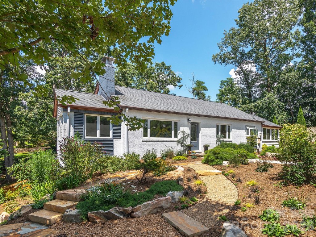 Kenilworth Forest, Asheville community