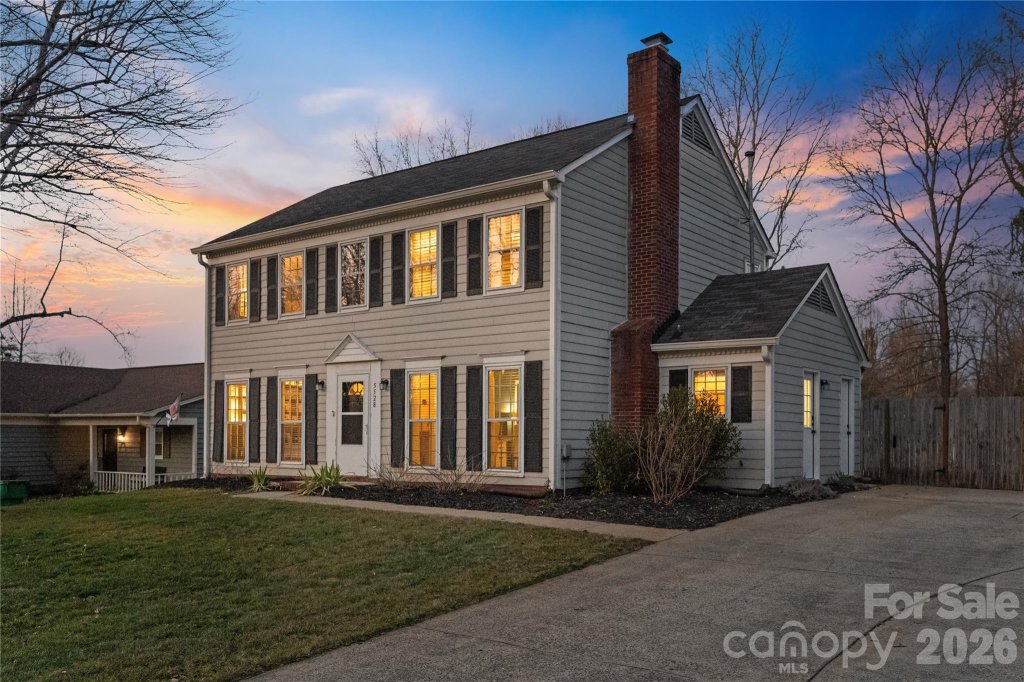 Heather Glen, Charlotte community