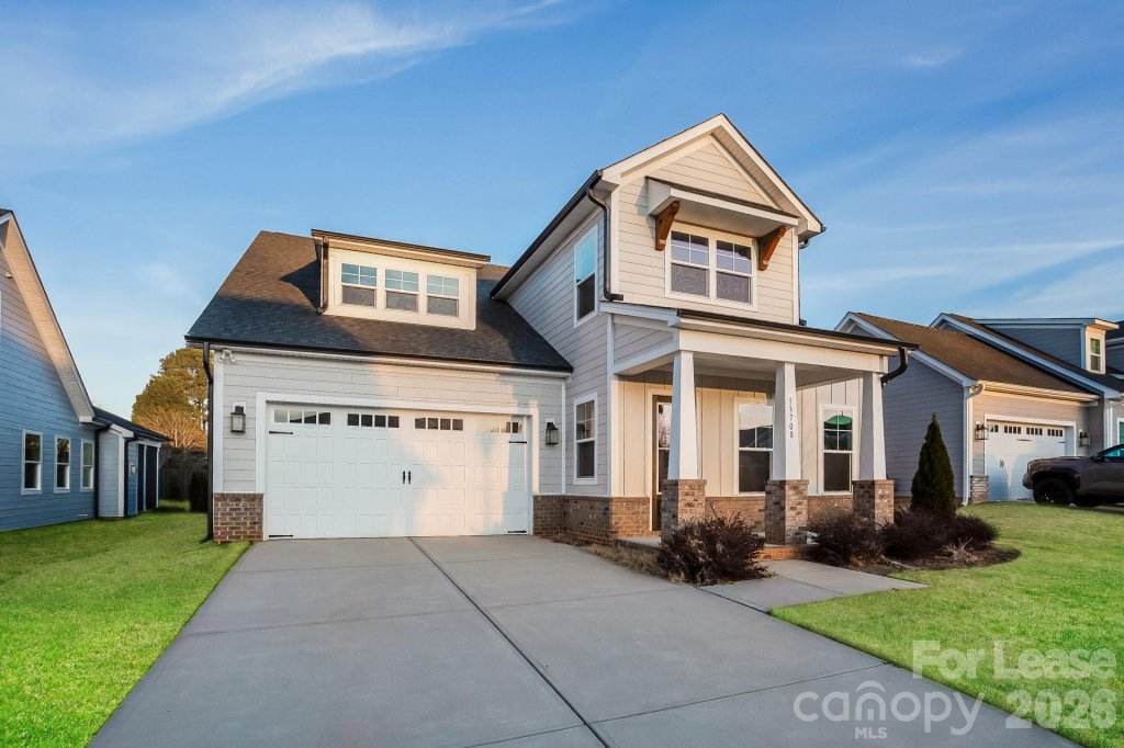 Phillips Village, Matthews community