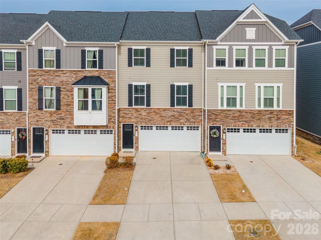 411 Lahinch Drive