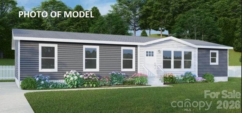 River Breeze, Morganton community