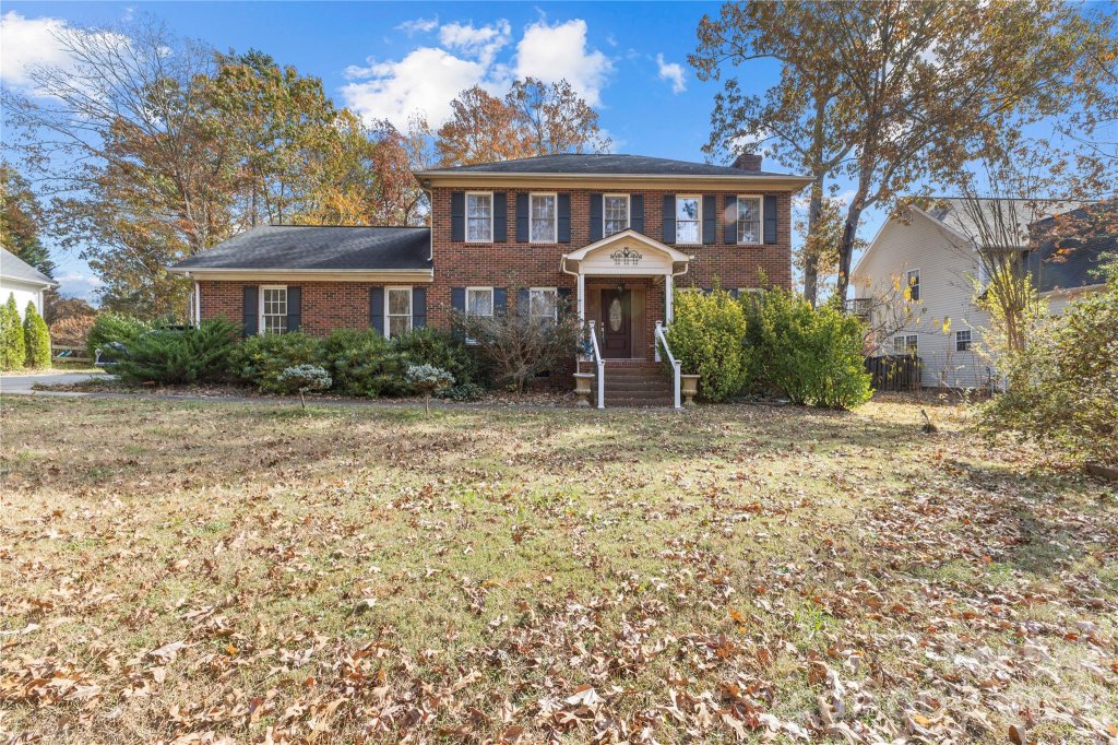 Country Woods East, Indian Trail community