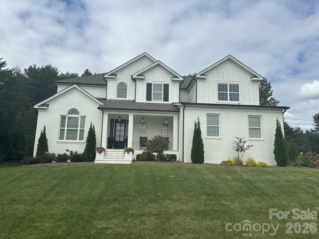 205 Walking Horse Trail