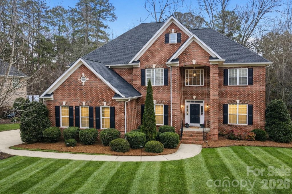 905 Patricians Lane